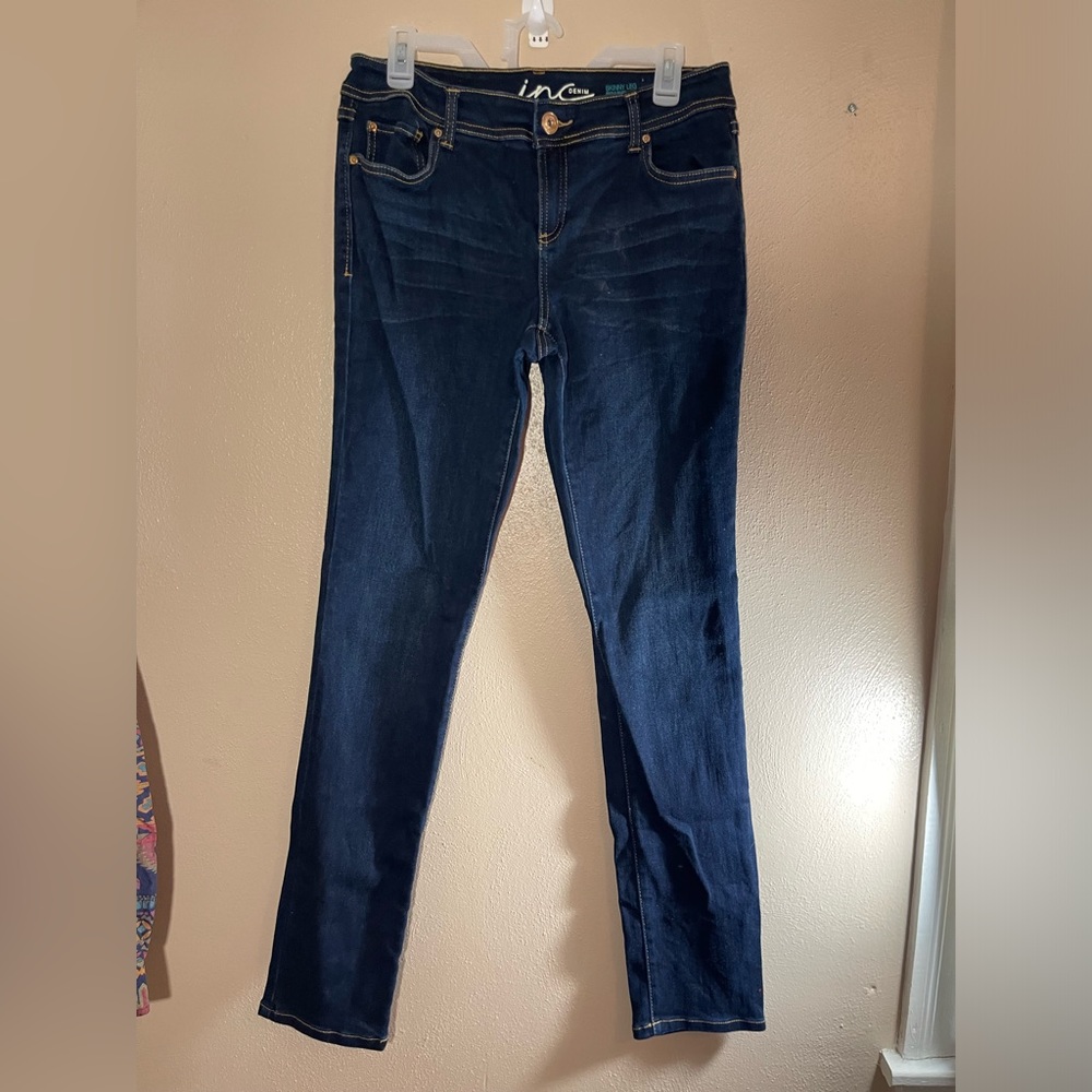 I.N.C. INTERNATIONAL CONCEPTS
Women's Mid Rise Skinny Jeans